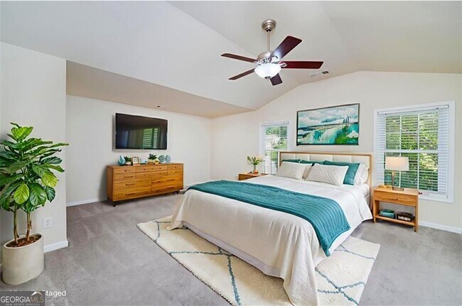 Building Photo - 1120 Bagwell Dr NW