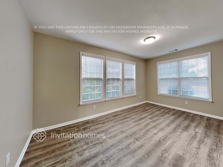 Building Photo - 1320 Loowit Falls Way