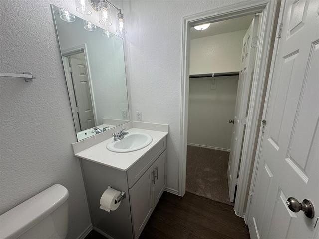 Building Photo - 16113 Isles Dr