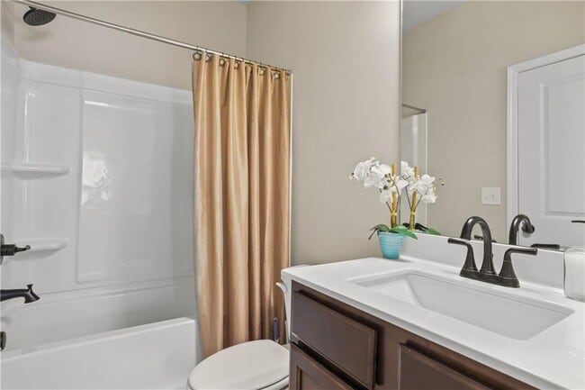 Building Photo - 7057 Br Crk Cv