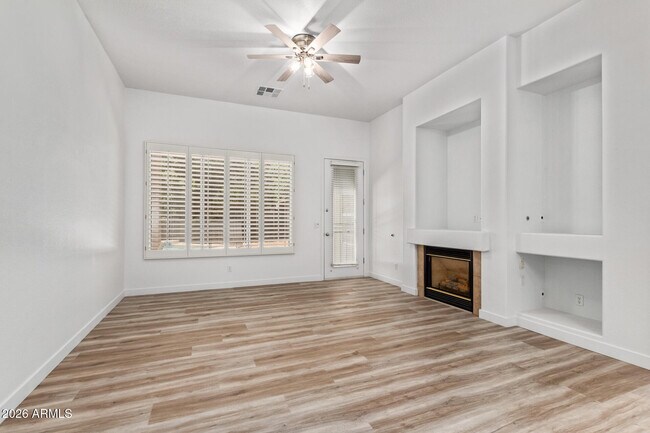 Building Photo - 2232 S Nielson St