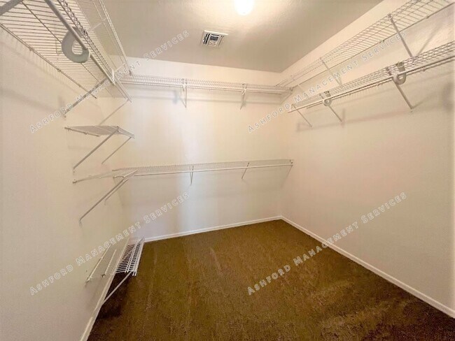 Building Photo - 2417 S 90th Glen