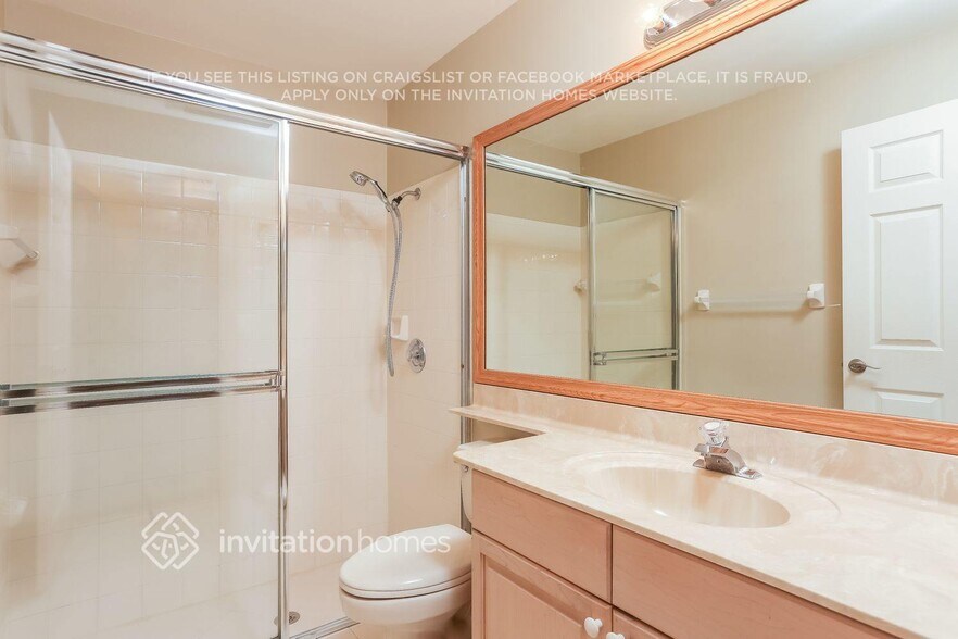 Building Photo - 10484 Lexington Cir S