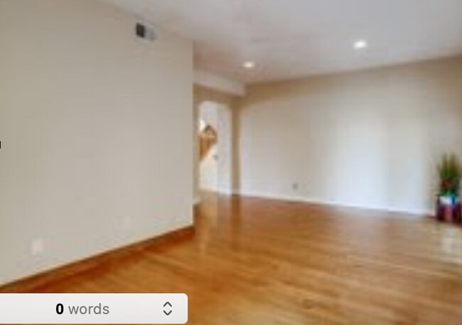 entry to den - 2475 Silverstrand Ave