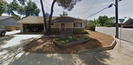 Building Photo - 3 bedroom home w/ large shop & office space!