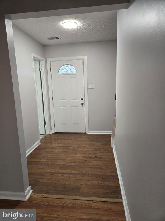 Building Photo - 732 Narrowleaf Dr