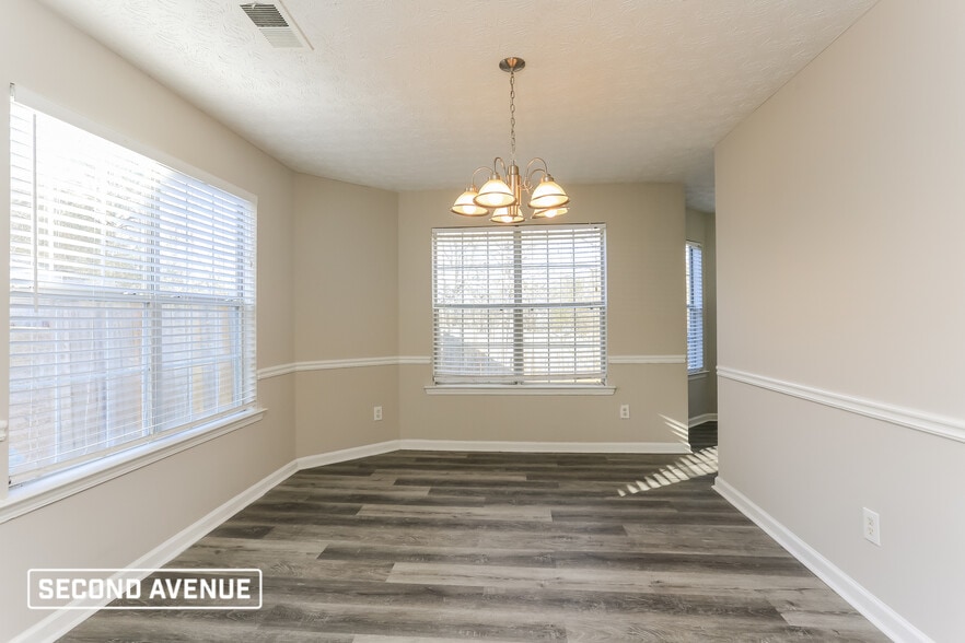 Building Photo - 1600 Beech Grove Dr