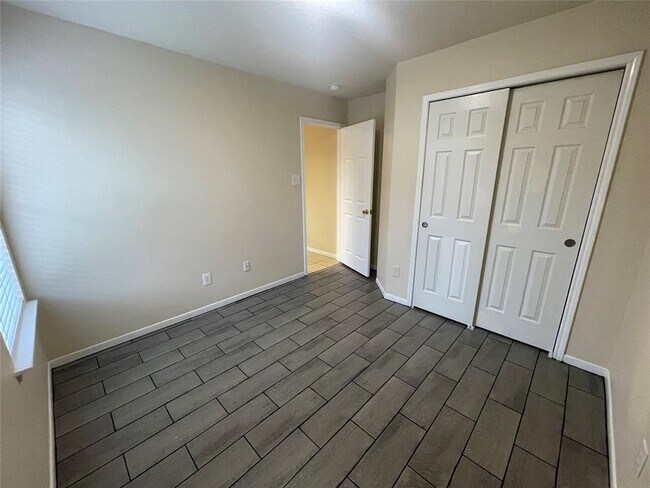 Building Photo - 4815 Vintage Grove Ct