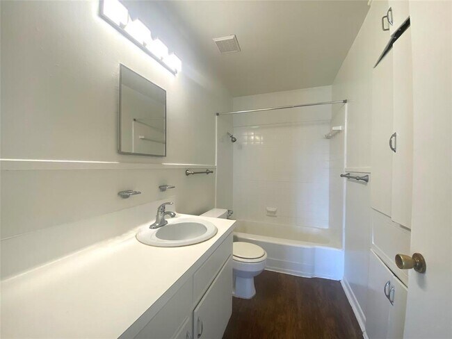 Building Photo - 602 Hammack Dr