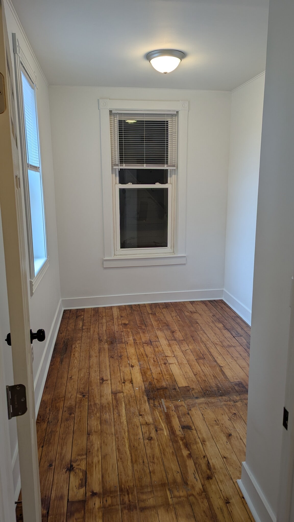 Building Photo - 136 Dove St