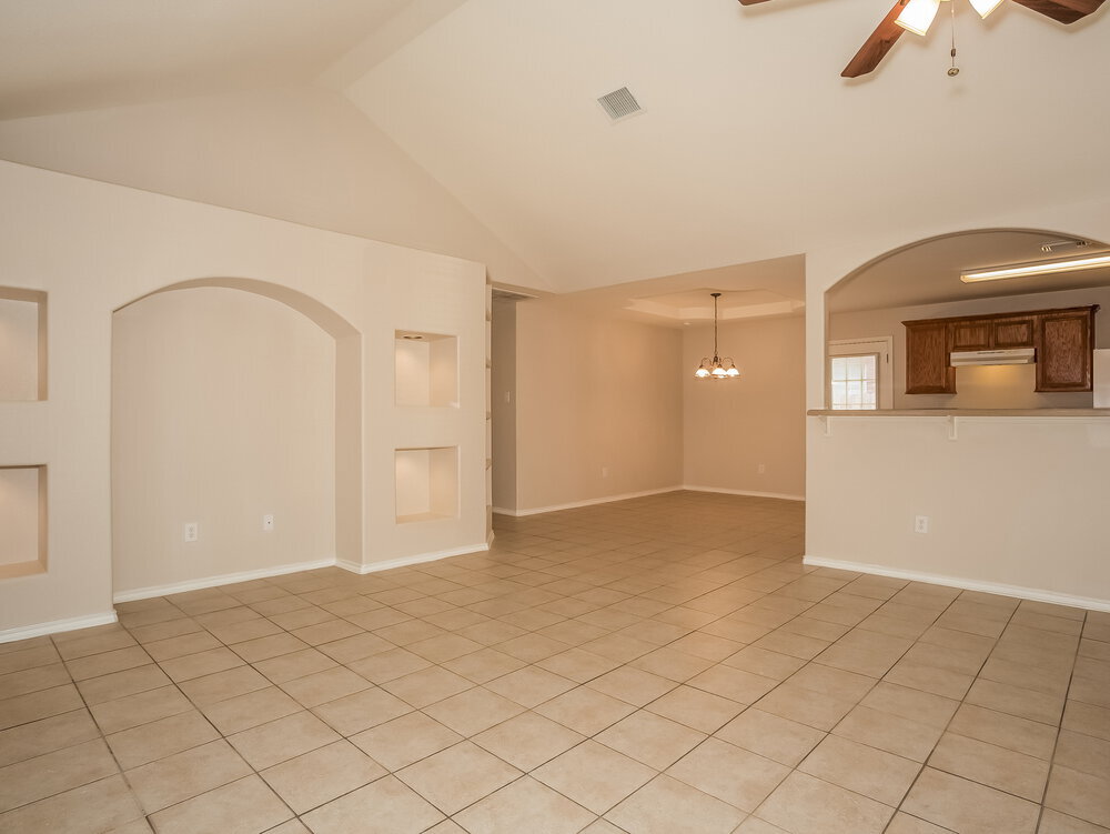 Building Photo - 18719 Reynolds Park Dr