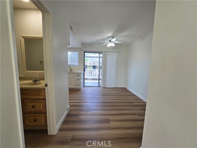 Building Photo - 160 Greentree Ln