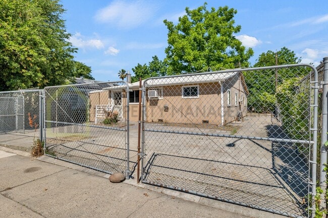 Building Photo - For Rent: Updated 3 Bedroom Home – $2,200/mo