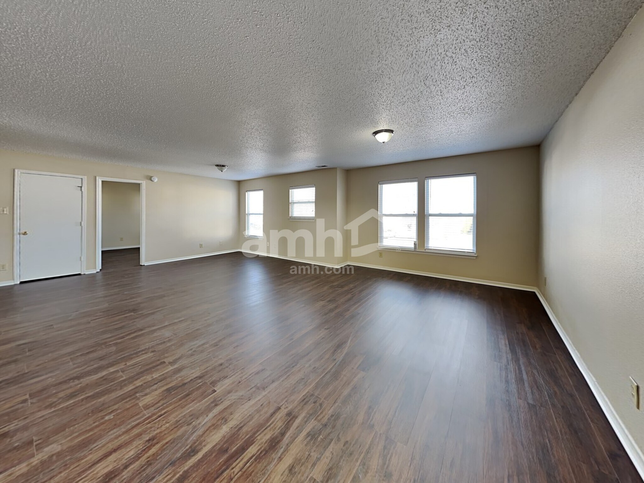 Building Photo - 6797 W Raleigh Dr