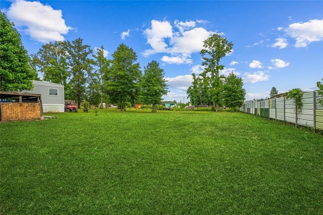 Building Photo - 863 Rd 5252