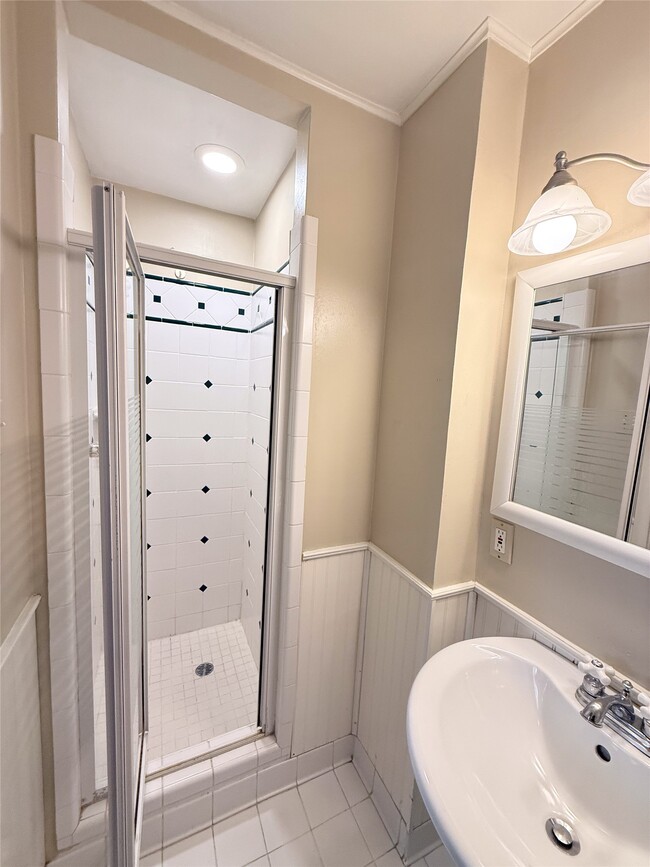 Building Photo - 9506 Carousel Ln