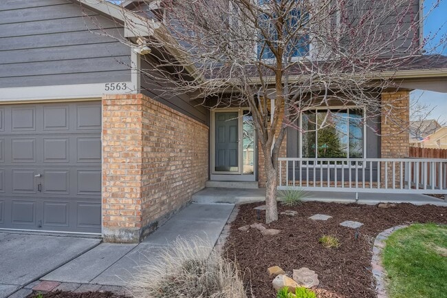 Building Photo - 5563 S Vivian Ct