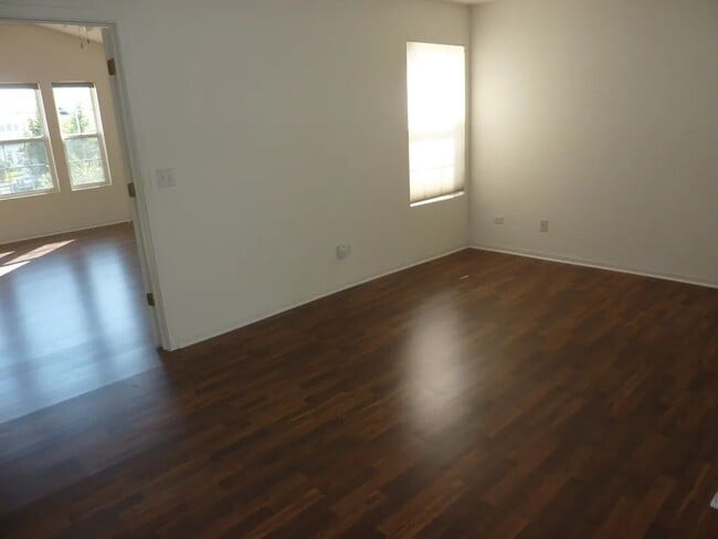 Building Photo - 1040 Montego Bay Ct