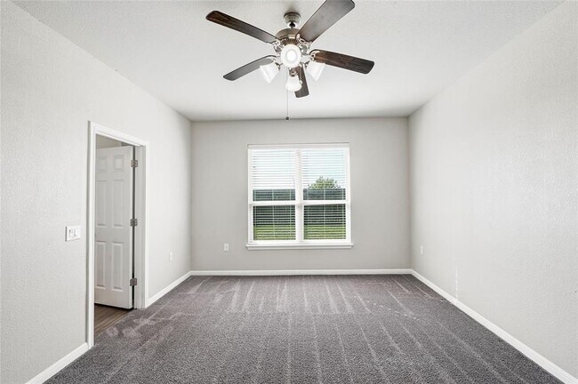 Building Photo - 821 Fortrose Ter