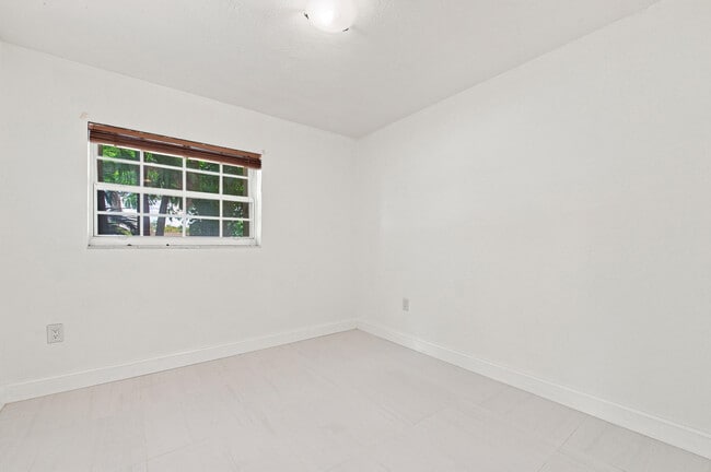 Building Photo - 10275 SW 152nd St