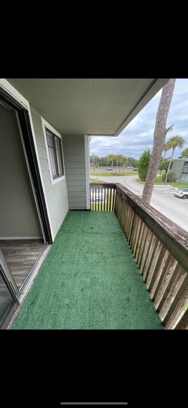 Building Photo - 325 Scottsdale Sq