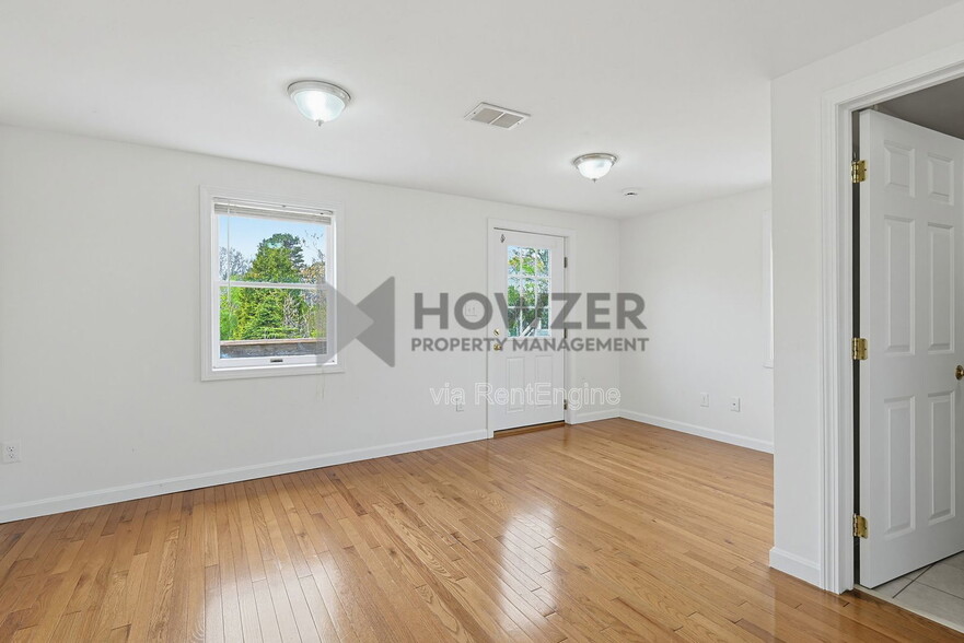 Building Photo - 1481 Iyannough Rd