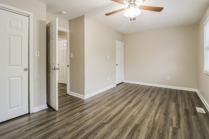 Building Photo - 2470 Berthbrook Dr