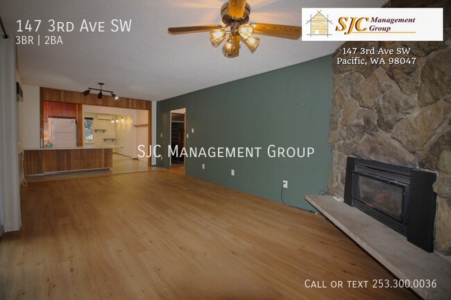 Building Photo - 147 3rd Ave SW