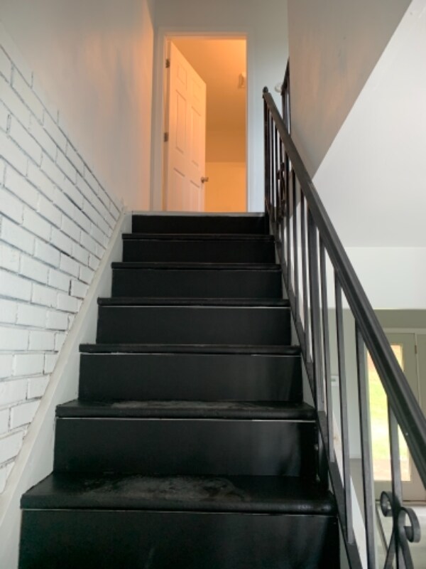 Building Photo - 7171 Wayles Dr