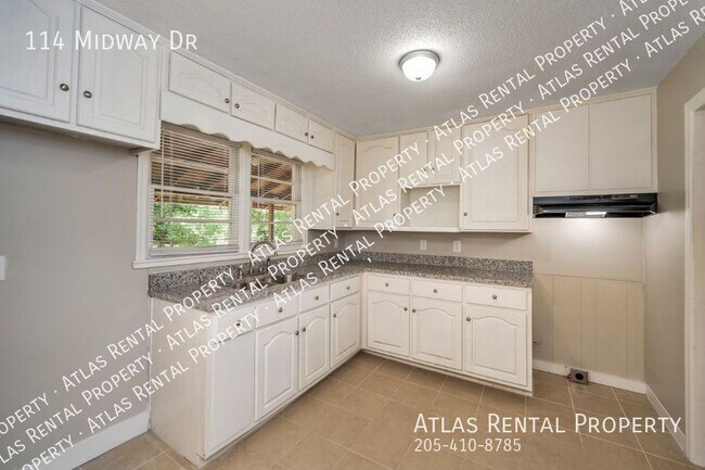 Building Photo - 114 Midway Dr