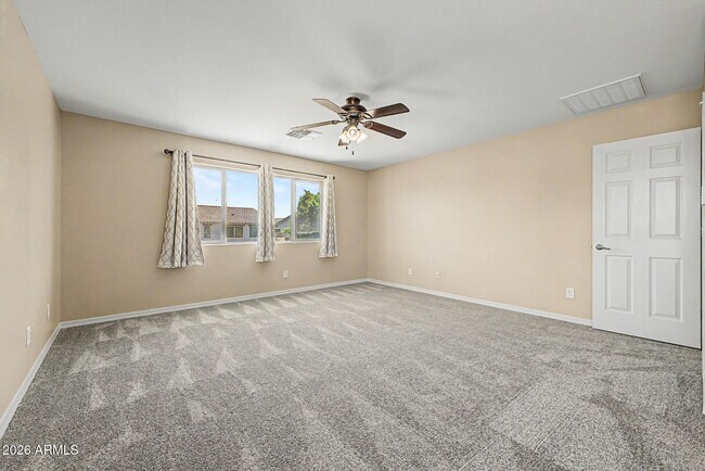 Building Photo - 2531 E Eleana Ln