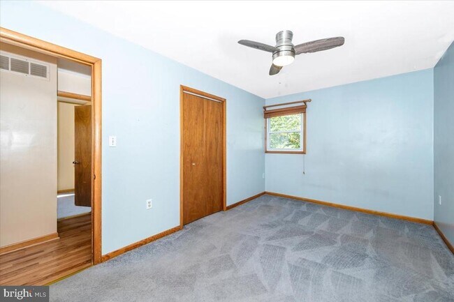 Building Photo - 11584 Liberty Oak Dr