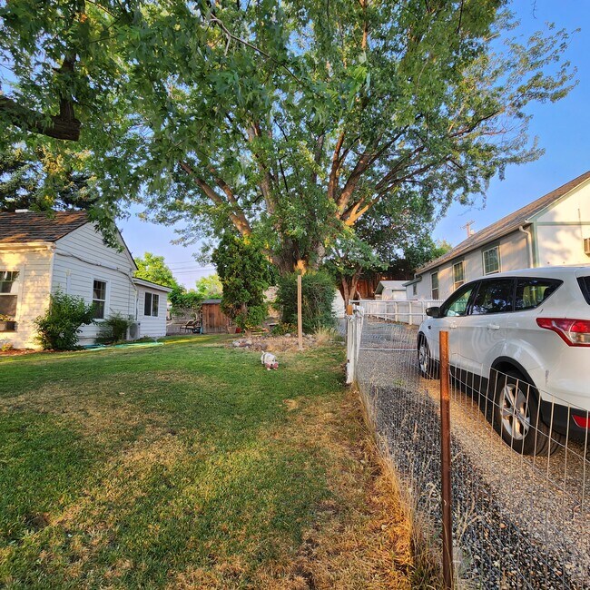 Building Photo - 1018 Court St