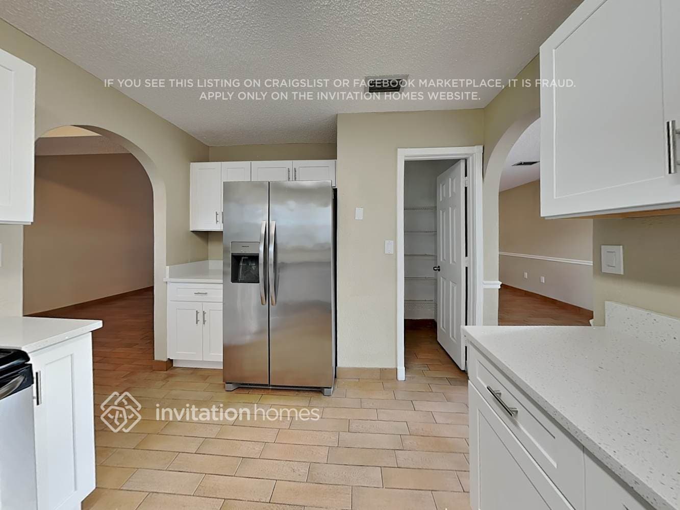 Building Photo - 414 Lakeside Cir