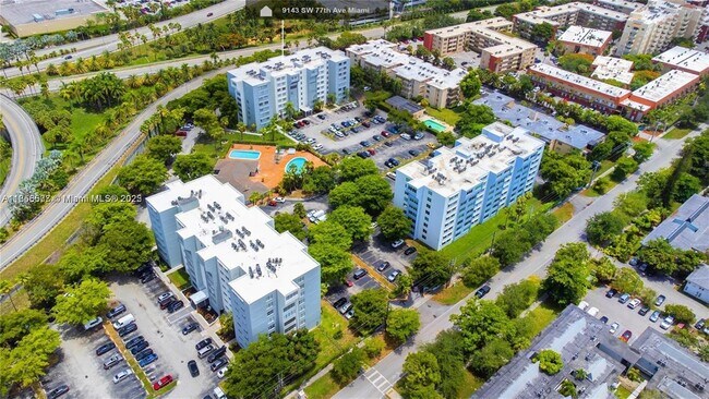 Building Photo - 9143 SW 77th Ave
