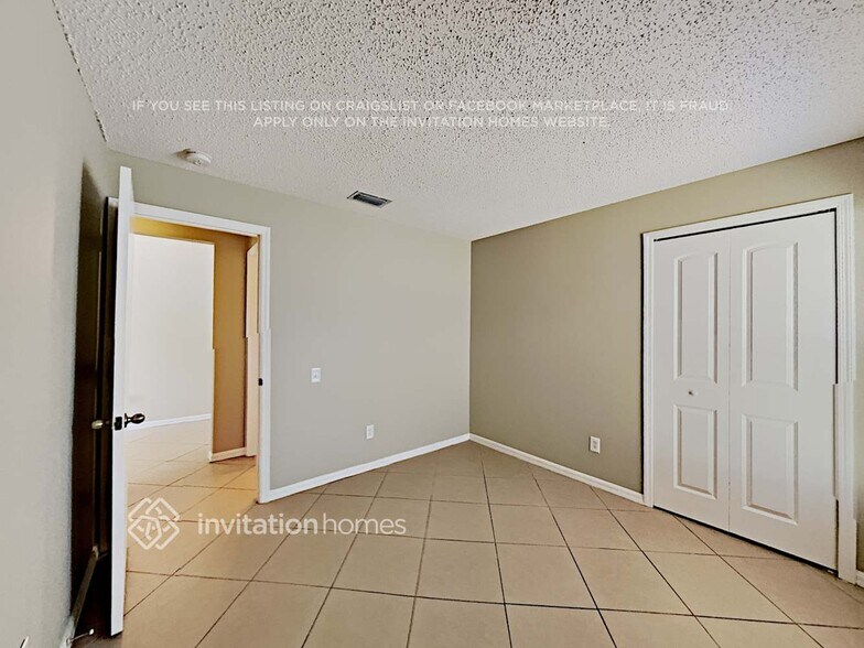 Building Photo - 12310 Dawn Vista Dr