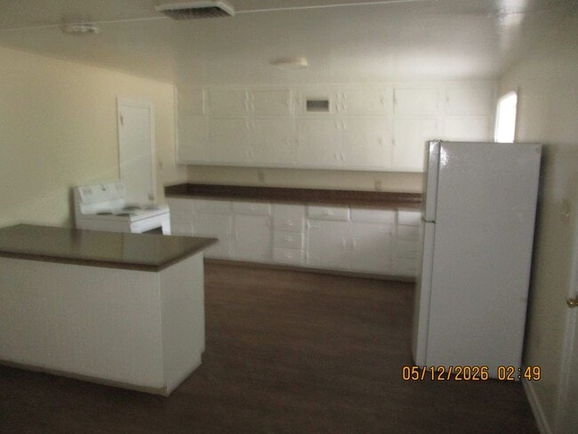 Building Photo - 905 W Tift Ave