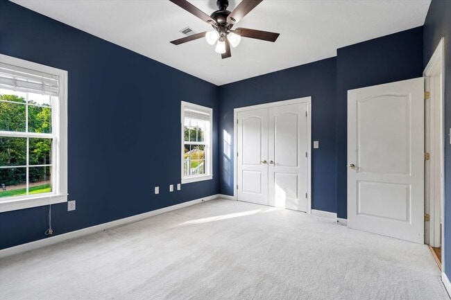 Building Photo - Spacious 5-Bedroom Home on 1.5+ Acres in West Side School District