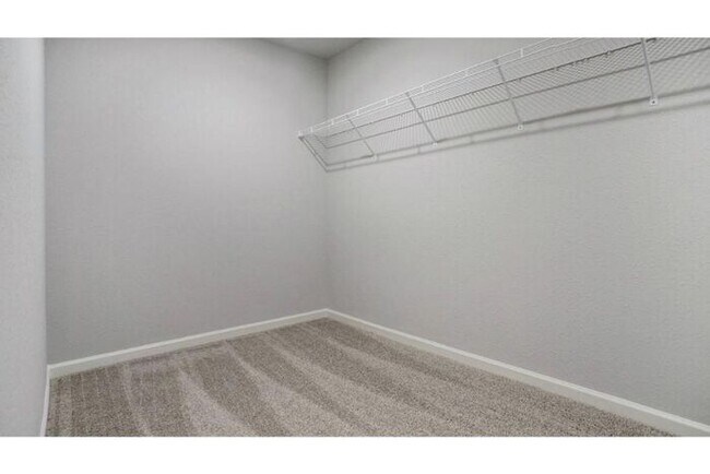 Building Photo - 11128 Farmway Dr