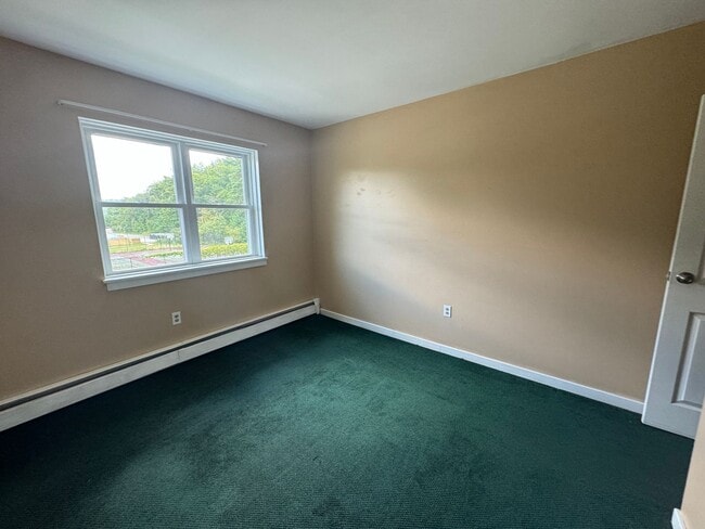 Building Photo - Spacious 3-Bedroom 3 Bath Condo on Ascutney Mountain – Nature at Your Doorstep