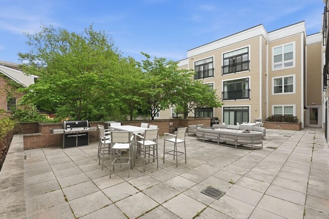 Building Photo - Experience modern living in this beautifully appointed junior one-bedroom/studio featuring an ope...