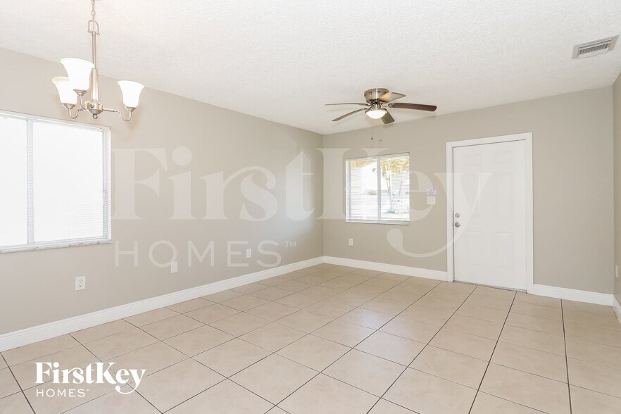 Building Photo - 27040 SW 119th Ct