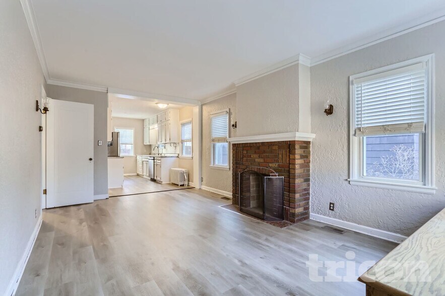 Building Photo - 906 Cherokee Ave