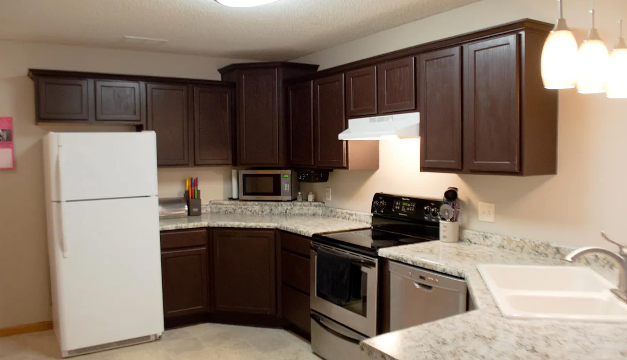 Building Photo - 2212 Salvia Ln