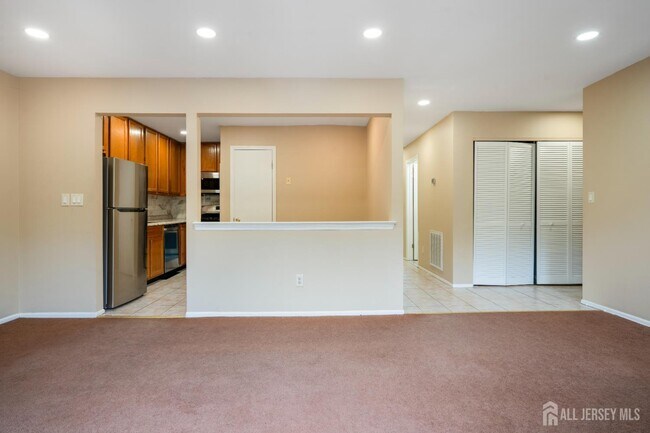 Building Photo - 4410 Birchwood Ct