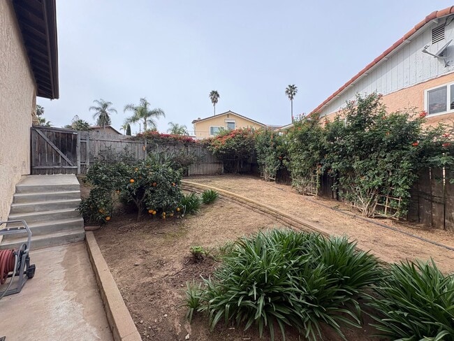 Building Photo - Spacious Vista Home with Large Lot, Designer Finishes & Guest Suite