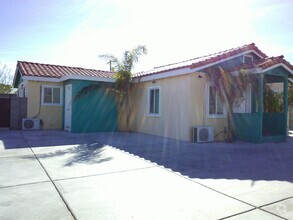Building Photo - 245 N 23rd St