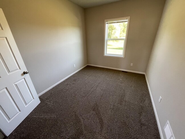 Building Photo - 2280 James Kelly Ln