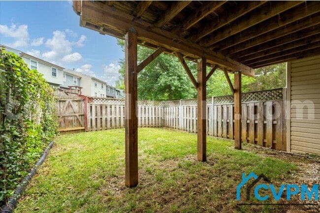 Building Photo - 1617 Mt Airy Ct