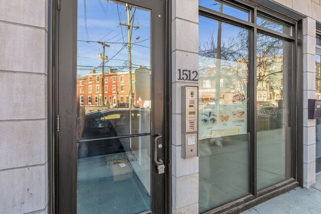 Building Photo - 1512 Frankford Ave